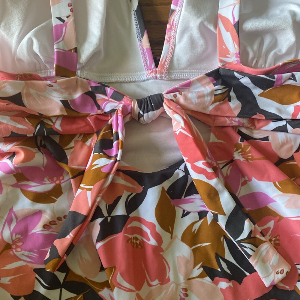 NWT Kona Sol One Piece Swimsuit - Picture 7 of 11